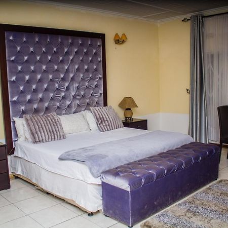 Rugems Executive Lodge Lusaka Esterno foto