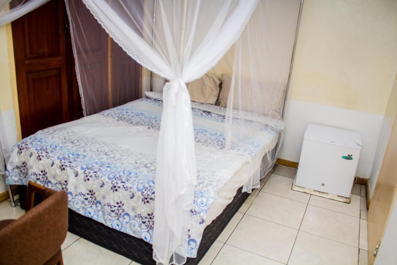 Rugems Executive Lodge Lusaka Esterno foto