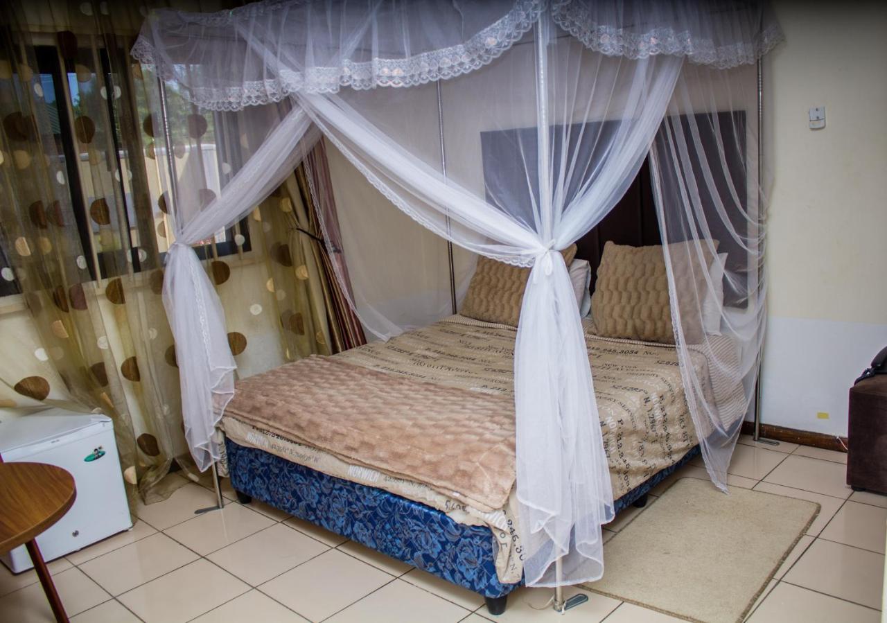Rugems Executive Lodge Lusaka Esterno foto