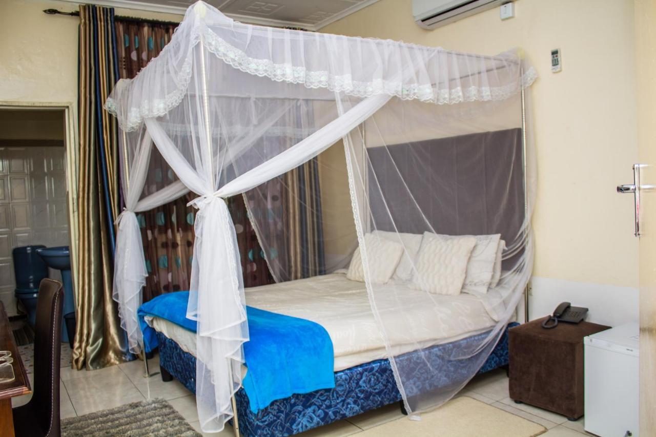 Rugems Executive Lodge Lusaka Esterno foto